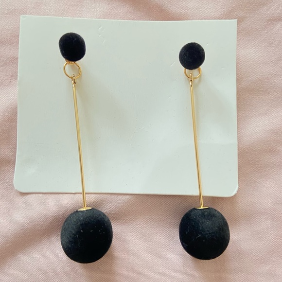 Boho Jewelry - Super beautiful pair of earrings metallic//boho